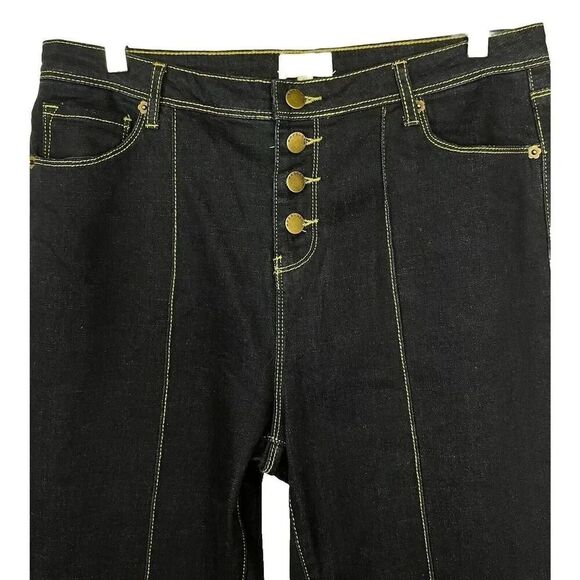 NWOT ModCloth Button Fly High-Rise Dramatic Flare Leg Jeans Womens Size XL 34x32 - Picture 2 of 10